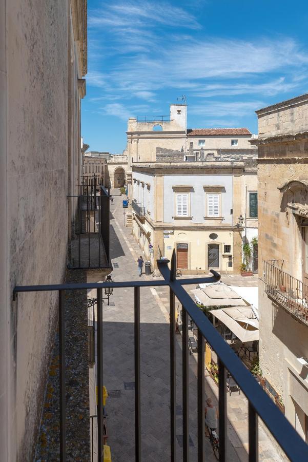 Palazzo Charlie Bed & Breakfast Lecce Dış mekan fotoğraf