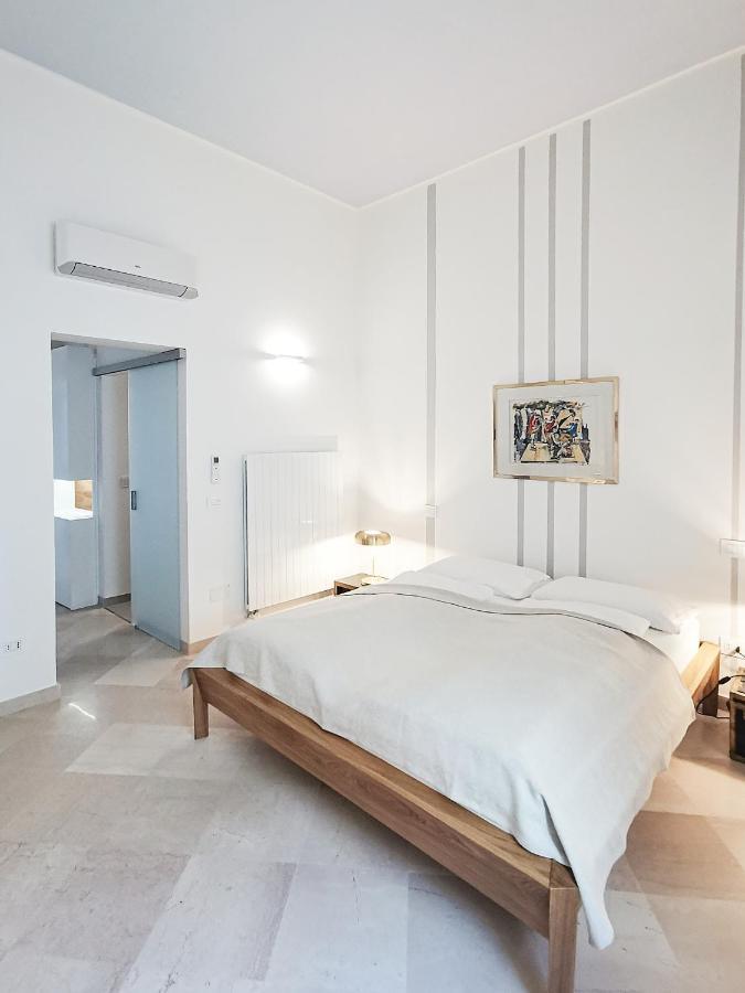 Palazzo Charlie Bed & Breakfast Lecce Dış mekan fotoğraf