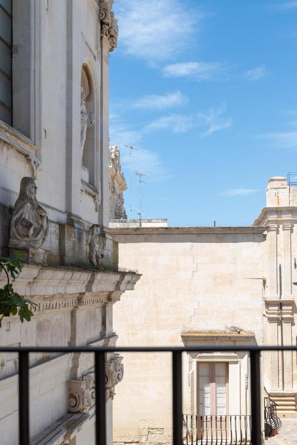 Palazzo Charlie Bed & Breakfast Lecce Dış mekan fotoğraf