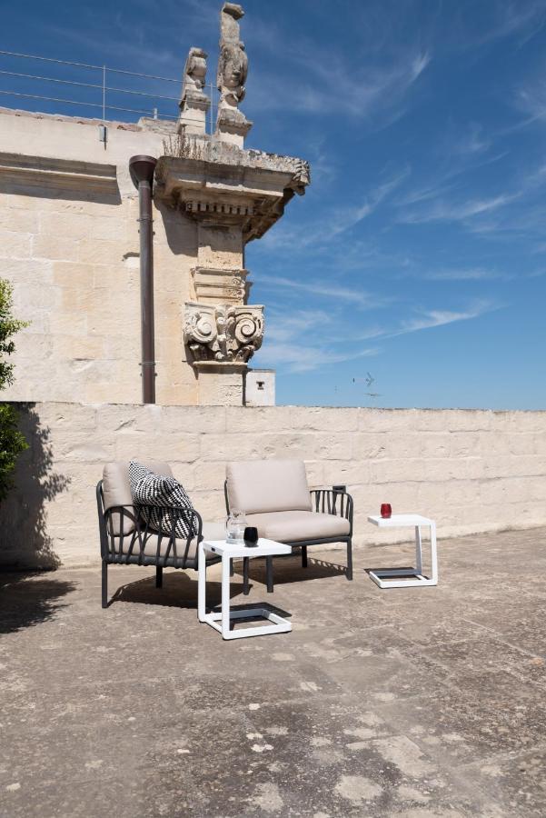 Palazzo Charlie Bed & Breakfast Lecce Dış mekan fotoğraf