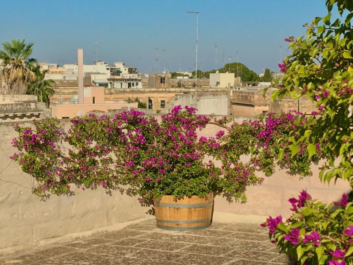 Palazzo Charlie Bed & Breakfast Lecce Dış mekan fotoğraf